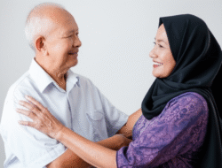 Cara Menjaga Kesehatan Tulang di Usia Lanjut