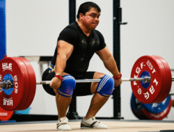 Mengukir Legenda di Panggung Besi: Studi Kasus Bima Aditama dan Program Latihan Angkat Besi Revolusioner